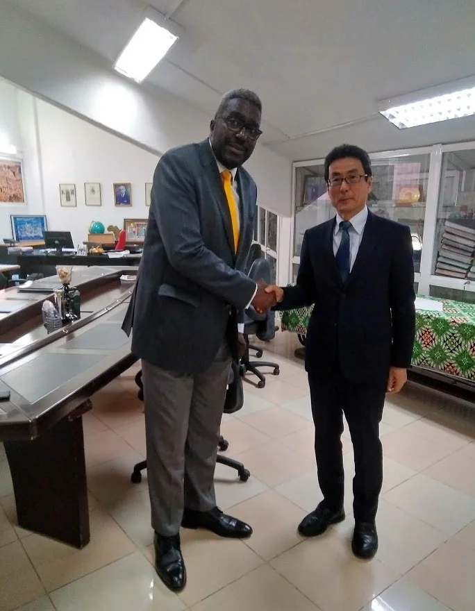 Visita do embaixador do Japão ao COA.